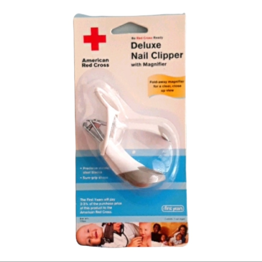Deluxe nail clipper with magnifier for children